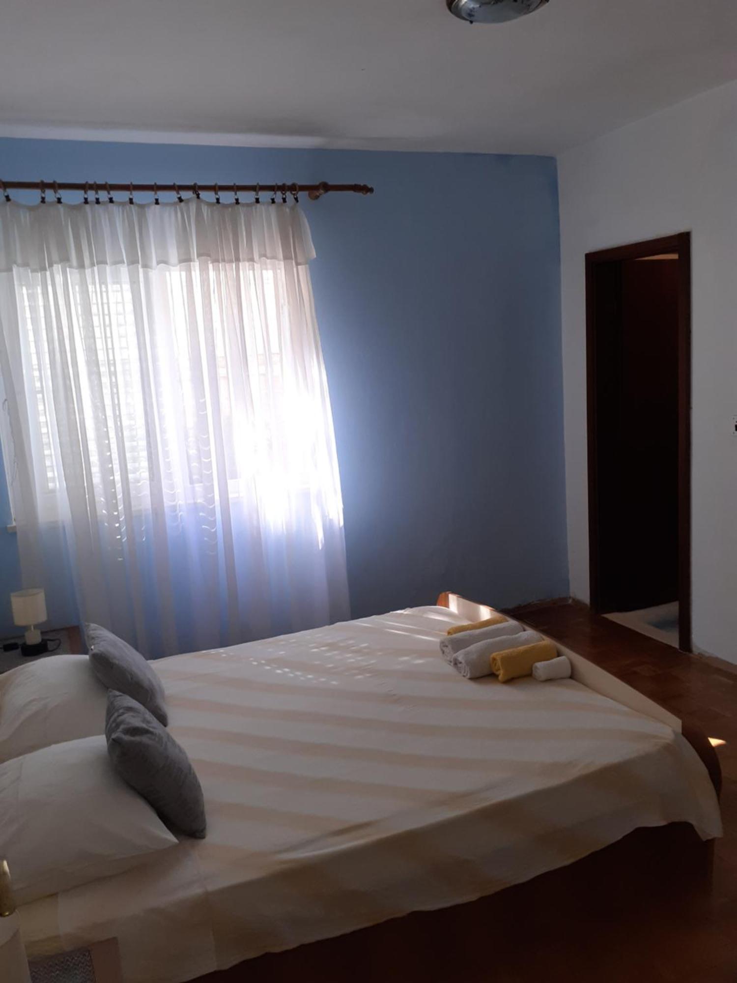 Vita Apartments Zrnovo Bagian luar foto