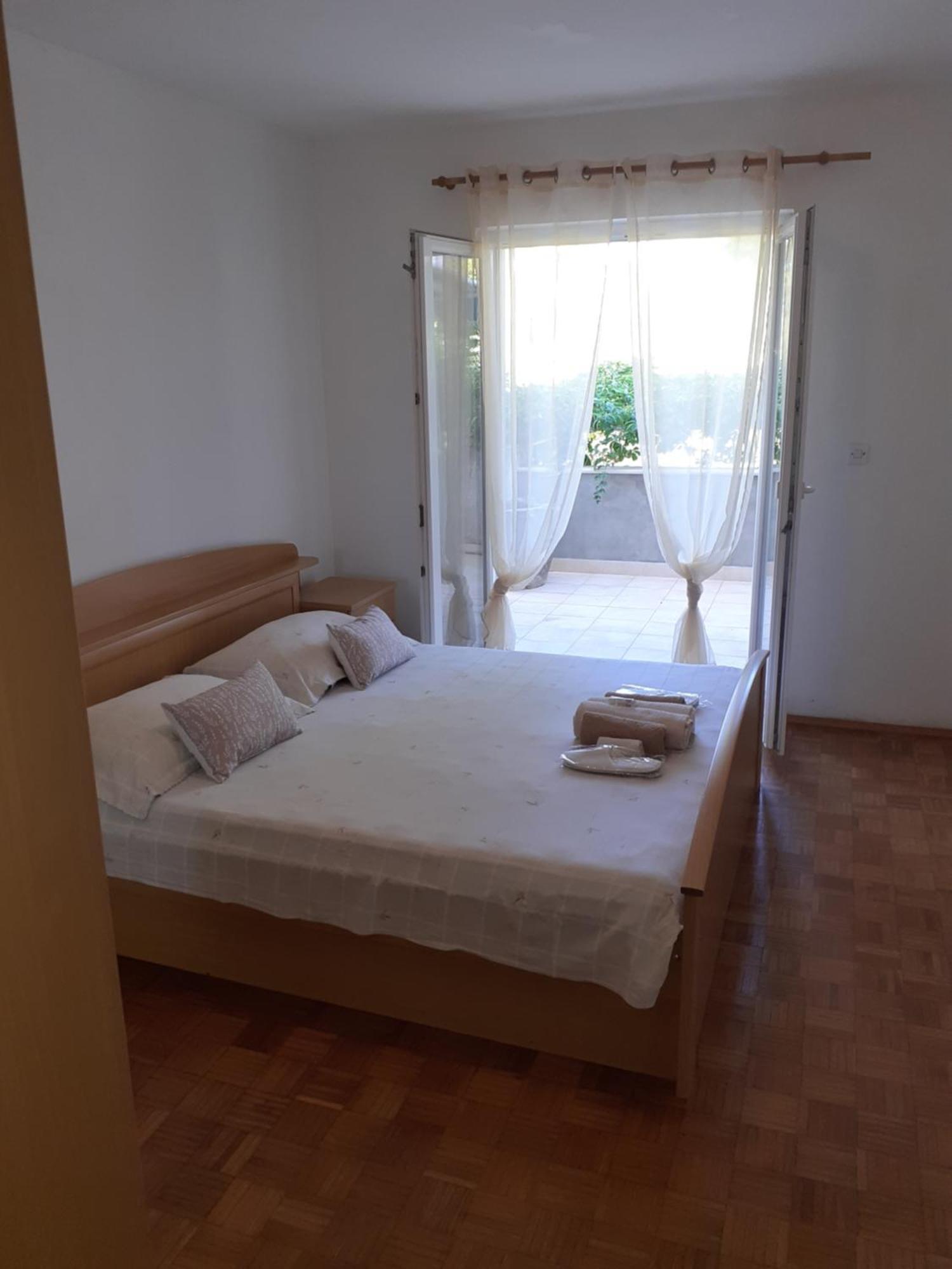 Vita Apartments Zrnovo Bagian luar foto