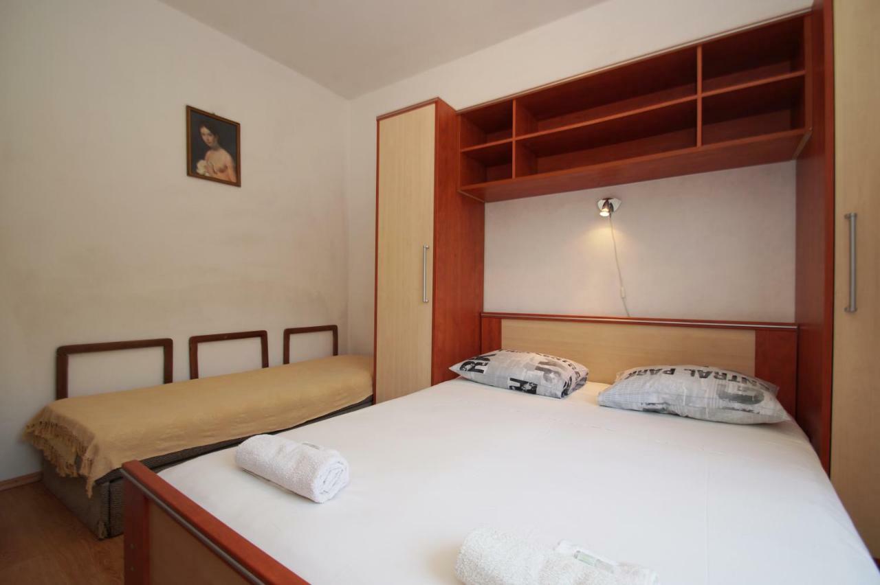 Vita Apartments Zrnovo Bagian luar foto