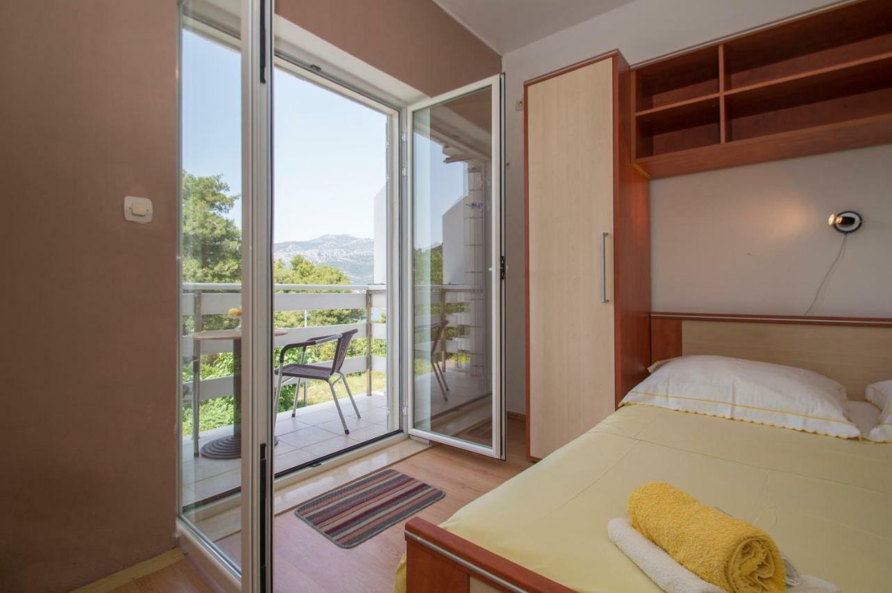 Vita Apartments Zrnovo Bagian luar foto
