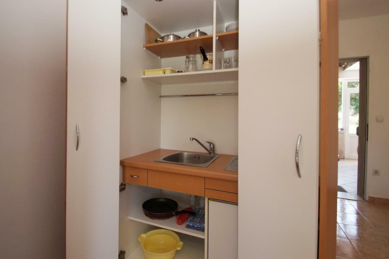 Vita Apartments Zrnovo Bagian luar foto