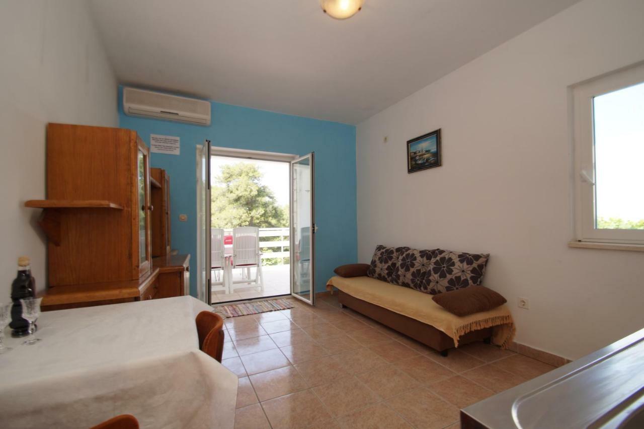 Vita Apartments Zrnovo Bagian luar foto