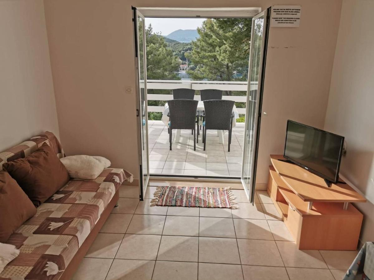 Vita Apartments Zrnovo Bagian luar foto